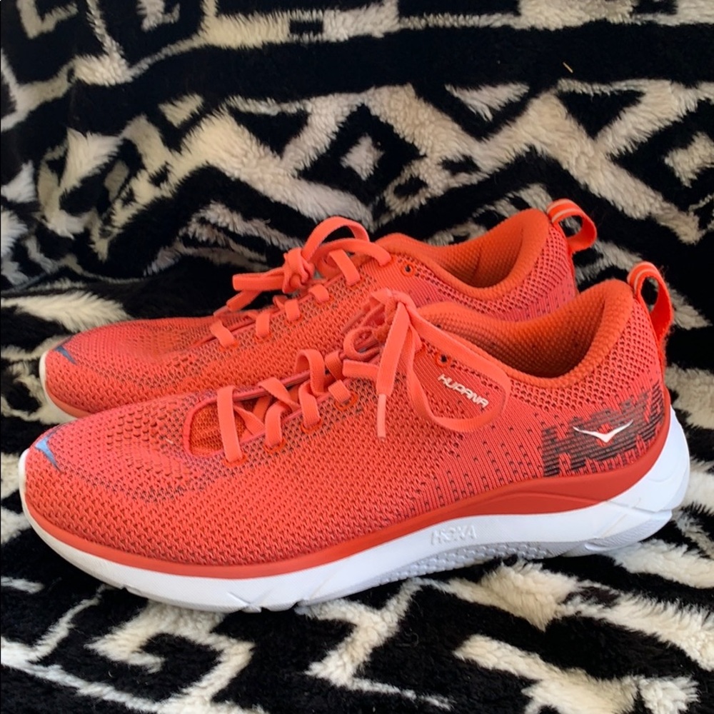 Pre-Owned Hoka One One Coral Hupana Sneaker